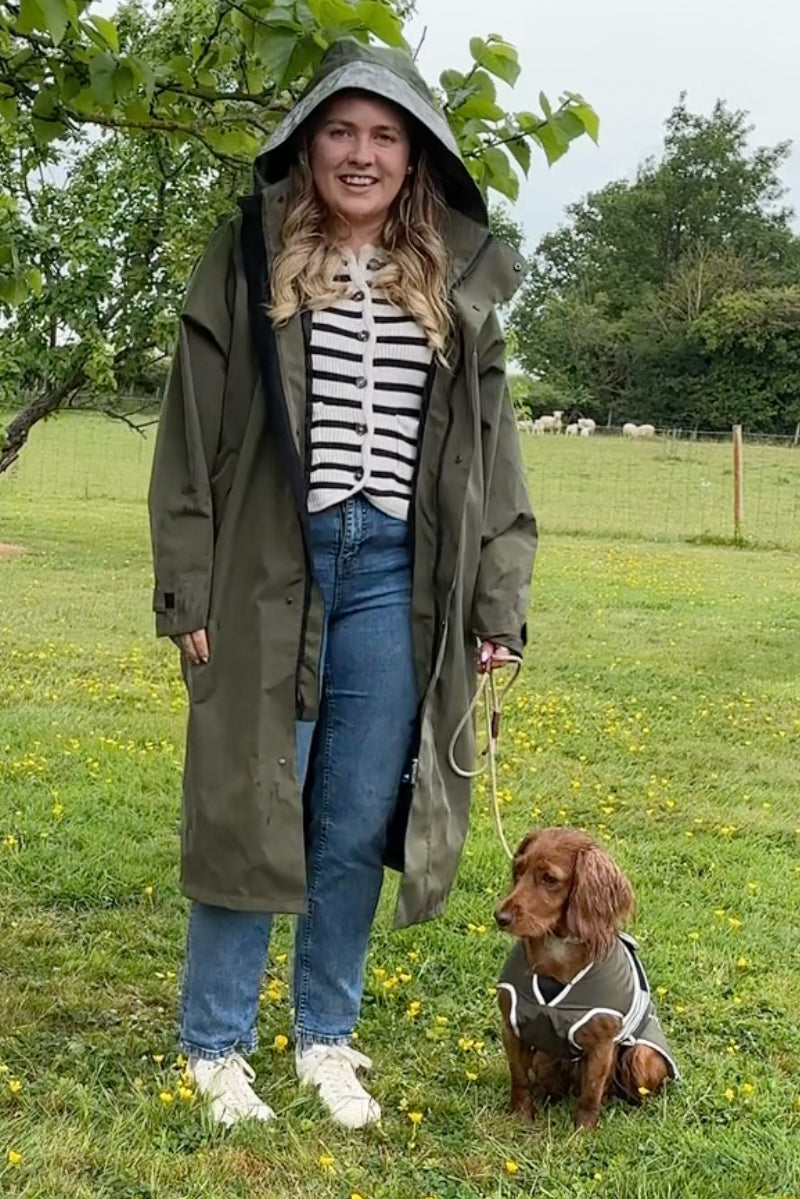 Lea wearing size M