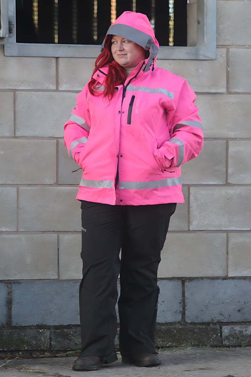 Mia wearing size XXL