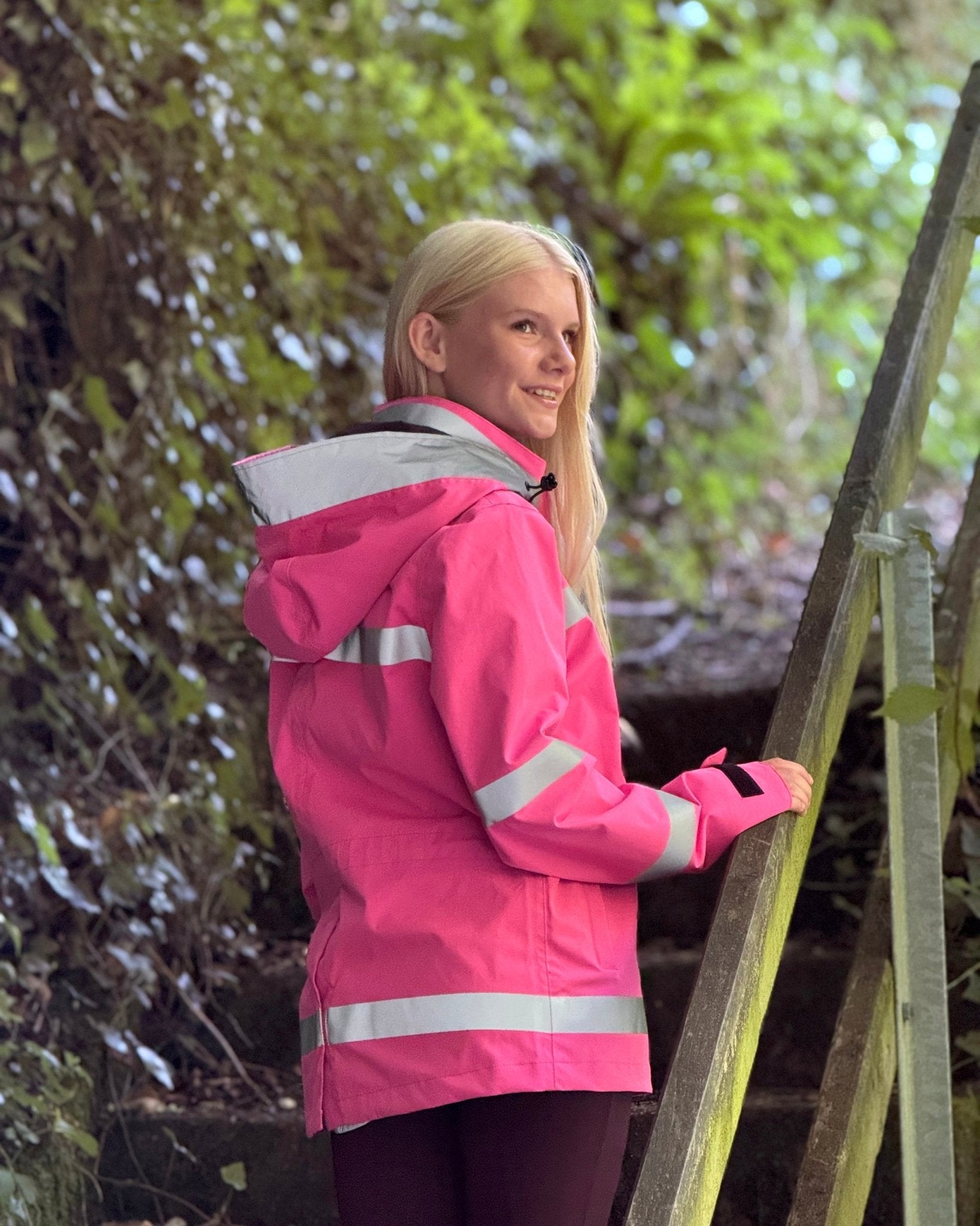 Reincoat Air Women's - Hi-Vis Pink - Reinwear